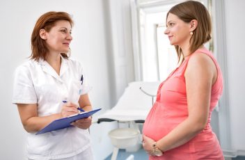 Health care providers often skipping pregnancy weight gain conversations